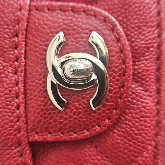 Chanel Caviar Skin Chain Shoulder Bag - Picture 3 of 17